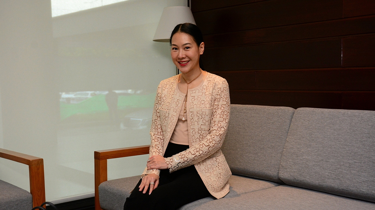 ผศ.ดร.ชนิสา งามอภิชน นักวิชาการไฟแรง รักในสิ่งที่ทำและพร้อมพัฒนาไปกับลูกศิษย์