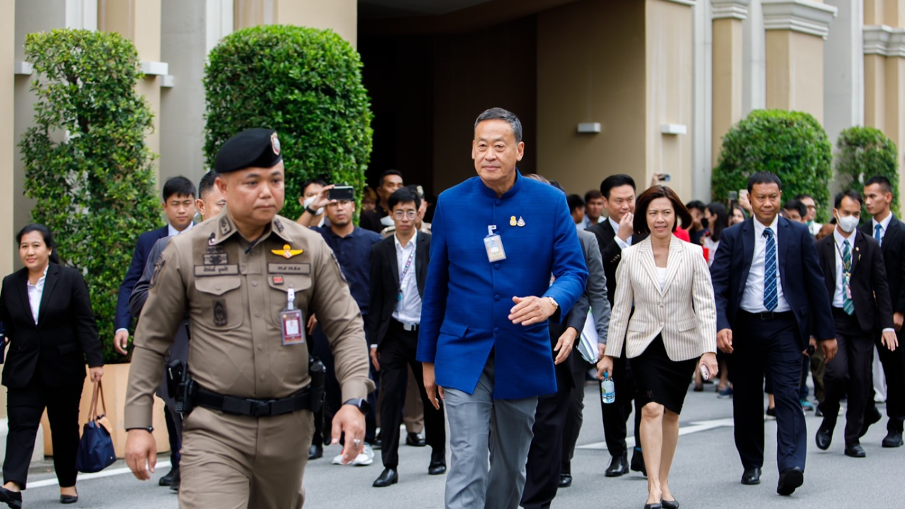 นายกฯ สั่งปรับลดขบวนติดตามนายกฯ-เข้มถือครองปืนไร้ใบอนุญาตต้องส่งคืนใน 30 วัน