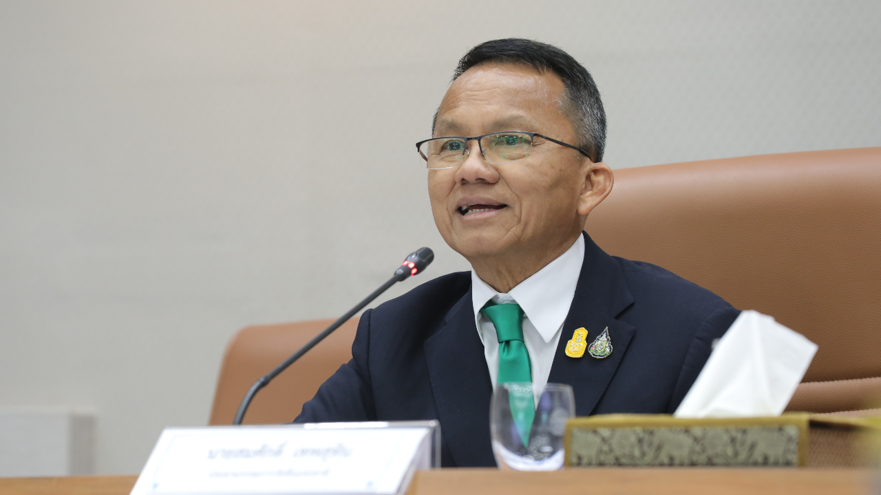 "สมศักดิ์" ประชุม คกก.วัคซีนแห่งชาติ ตั้งอนุฯศึกษาพัฒนาโรงงานผลิต