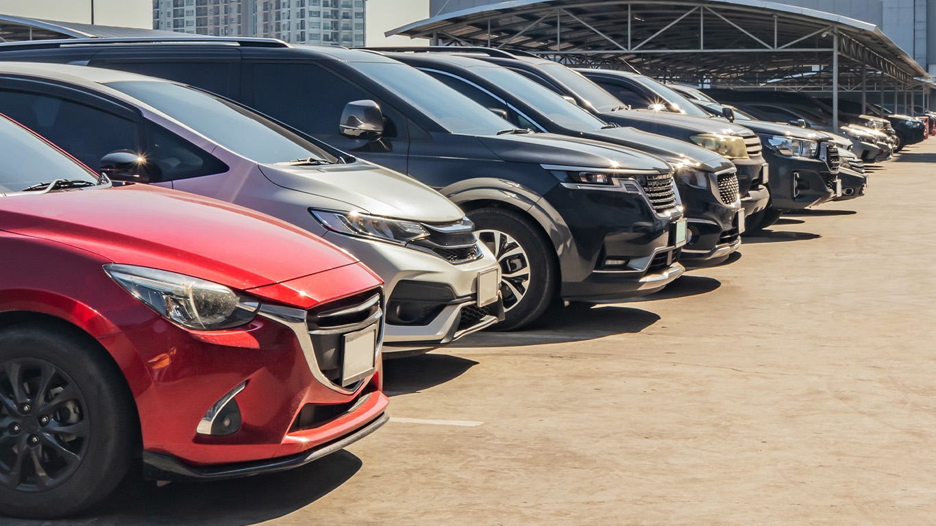 .ตลาดรถมือสอง เหนื่อยหนัก ยอดปฏิเสธสินเชื่อแตะ 50% จับตา รถ EV เริ่มไหลเข้าตลาด.