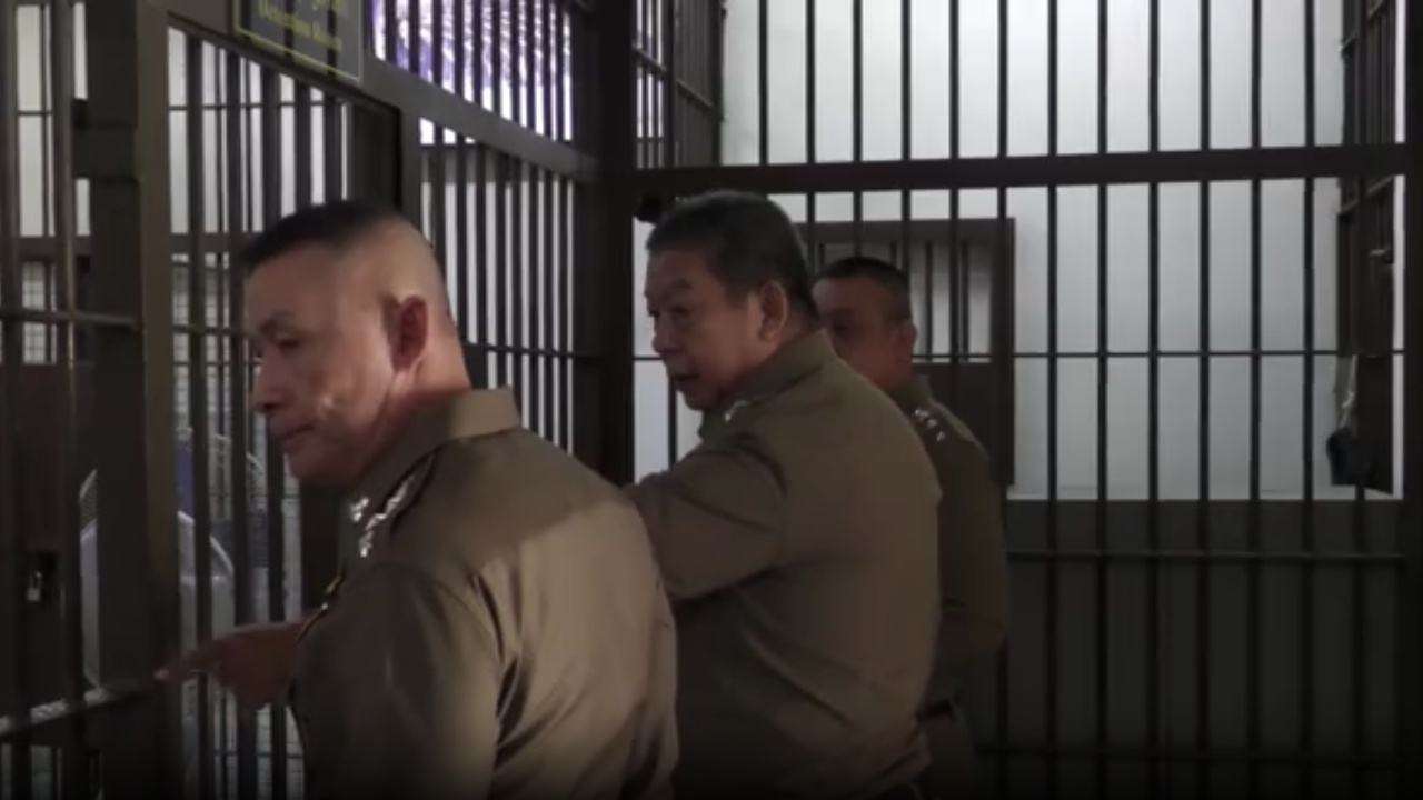 ไม่พบ "ตำรวจบางเสาธง" บกพร่อง ปล่อยอดีต คฝ.ก่อเหตุสลดในห้องขังหลังก่อคดีอื้อ