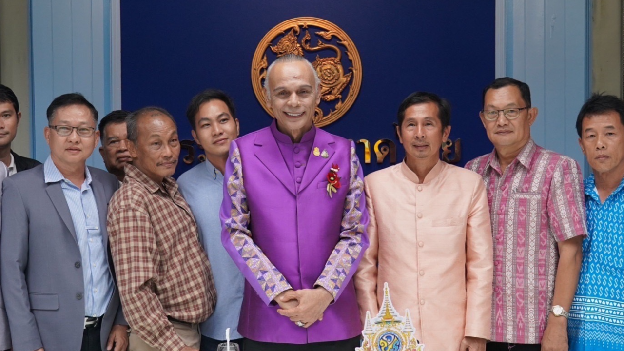 "ชาดา" ลุย รับฟัง "กำนันผู้ใหญ่บ้าน" แก้หนี้นอกระบบ-ปราบอิทธิพล-ยาเสพติด 