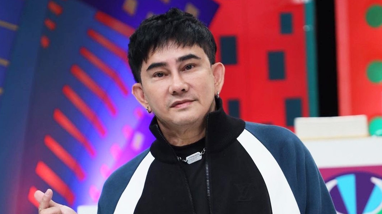 พชร์ อานนท์ เล่าเรื่องรักครั้งที่เจ็บหนักที่สุด ยอมอยู่แบบ 3 คนนานหลายปี