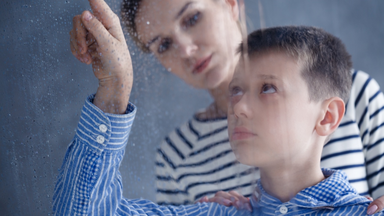 กรมสุขภาพจิต แนะข้อปฏิบัติ เมื่อสงสัยว่า "บุตรหลาน" อาจได้รับความรุนแรง