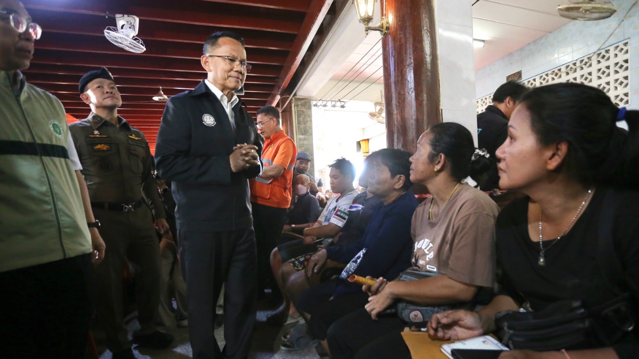 "สมศักดิ์" เร่งช่วยญาติผู้ตาย "พลุระเบิด" สาเหตุจากสาร "โพแทสเซียมคลอเรต"