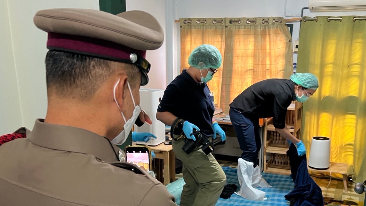 หนุ่มใหญ่นักบัญชี นอนดับนานร่วมเดือน เพื่อนบ้านนึกว่าไปบวช