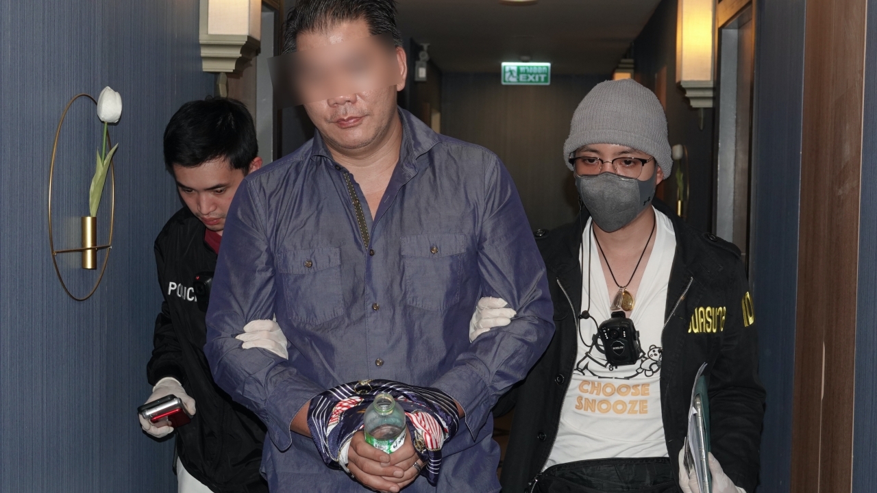 รวบหัวหน้าแก๊งล้วงกระเป๋า รูดบัตรเครดิตนักท่องเที่ยว โยงบอสใหญ่แก๊งคอลเซ็นเตอร์