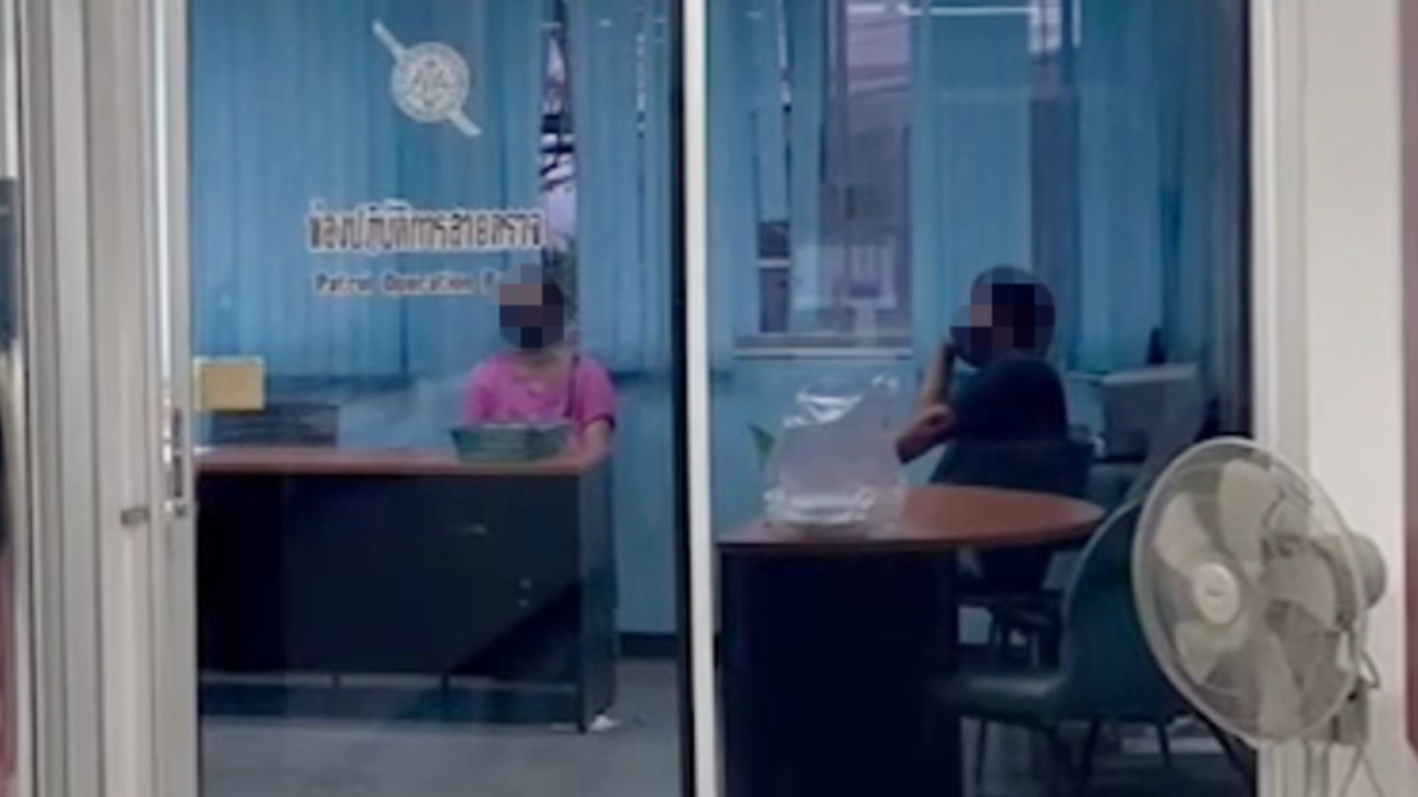 "พ่อแม่โดนด้วย" ตร.เรียกผู้ปกครอง 5 ทรชนฆ่า "ป้าบัวผัน" รับทราบข้อหา