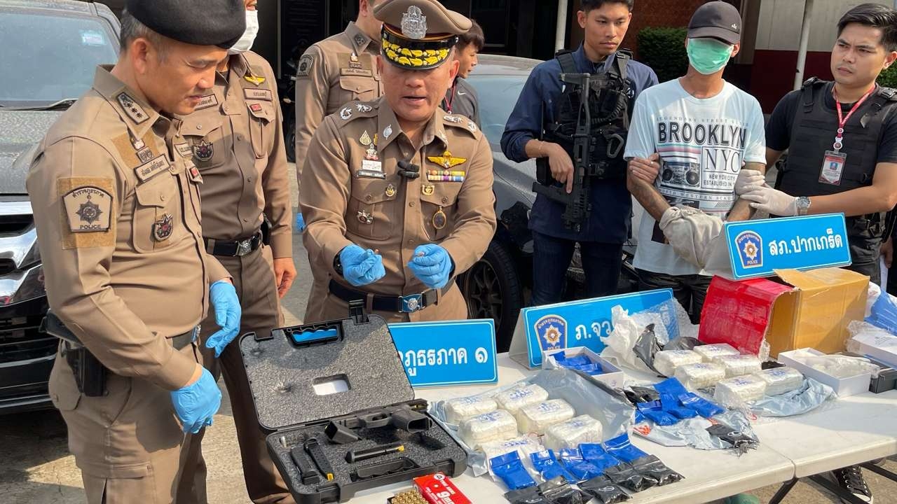 นนทบุรี เปิดปฏิบัติการ "ฟ้าสางที่เมืองนนท์" บุกค้นชุมชนรวบนักค้ายา