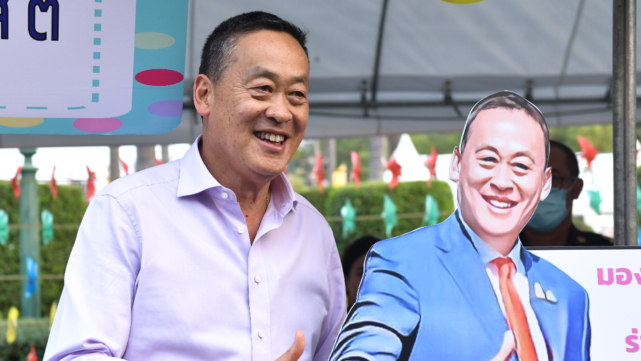 “เศรษฐา” ตรวจความพร้อมงานวันเด็กทำเนียบฯ พร้อมพานั่งเก้าอี้นายกฯ ด้วยตัวเอง