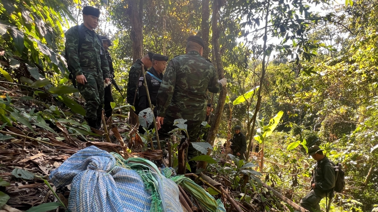 ทหารพราน 3201 แม่อาย ปะทะเดือดแก๊งค้ายา วิสามัญ 1 ศพ ยึดฝิ่นดิบและยาบ้า