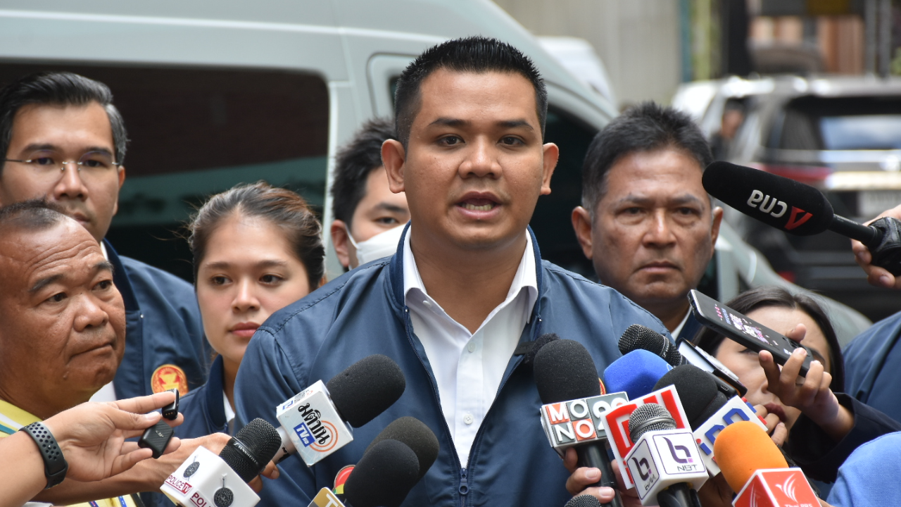 “ชัยชนะ” ปัดโยงเรื่องการเมือง พา กมธ.ตำรวจ เยี่ยม “ทักษิณ” ชั้น 14