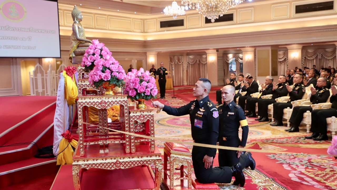 ผบ.ทบ. เป็นประธานร่วมงานรำลึก วันสถาปนา กร.ทบ. ครบรอบ 42  ปี 