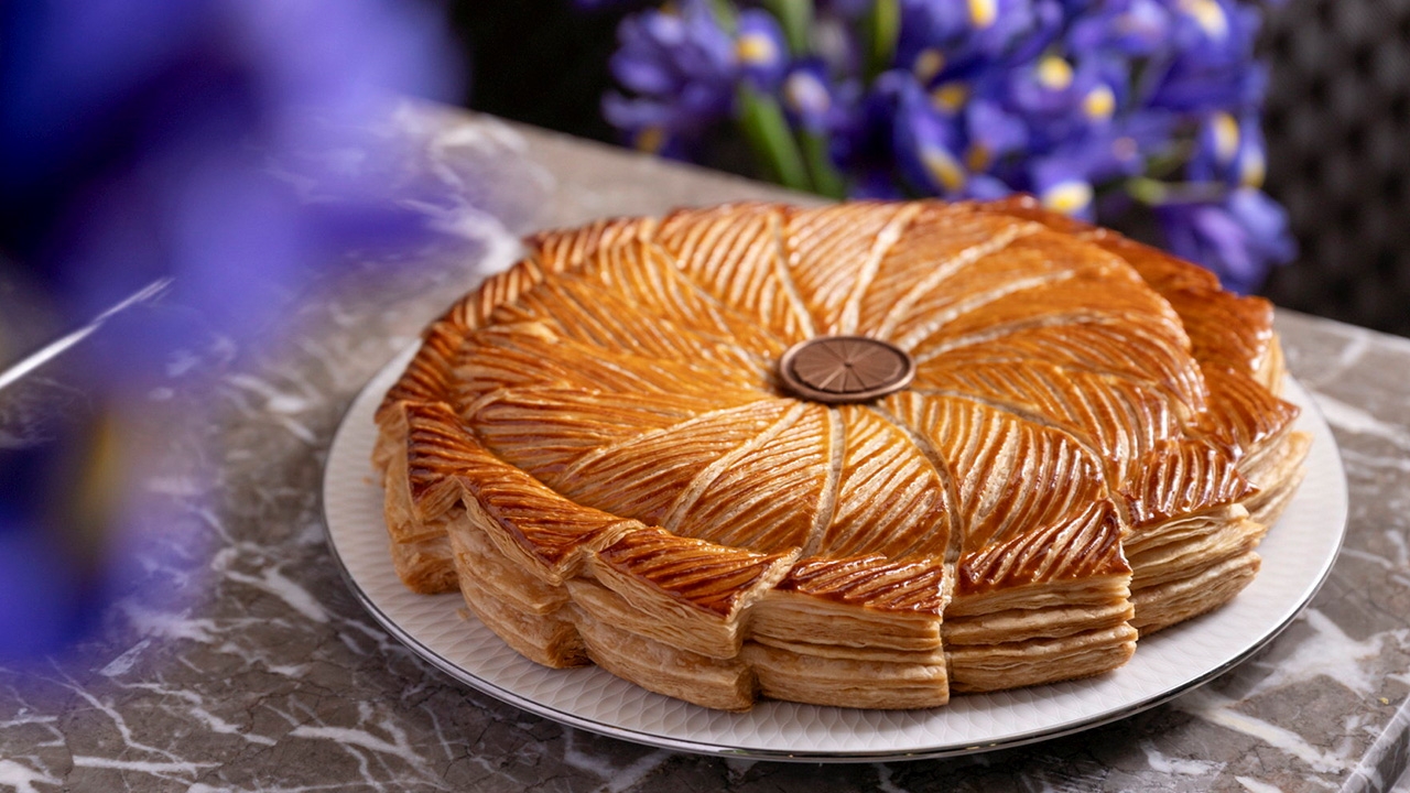 กาแล็ตต์ เดส์ รัวส์ (ขนมเค้กแห่งพระราชา) @โรงแรมแมนดาริน โอเรียนเต็ล กรุงเทพฯ