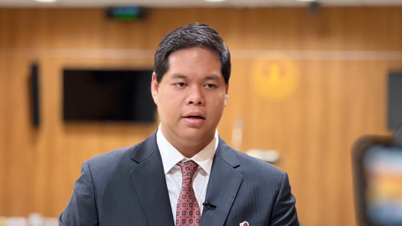 "สรรเพชญ" จับโป๊ะ รัฐบาล กู้จริง 1.1 ล้านล้าน ไหนบอกไม่กู้ "ดิจิทัลวอลเล็ต"