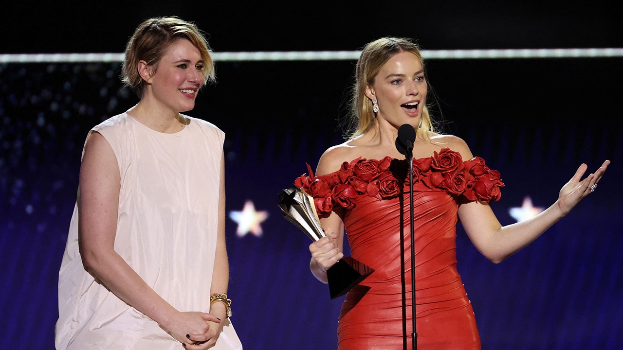 อดีตส่องปัจจุบัน