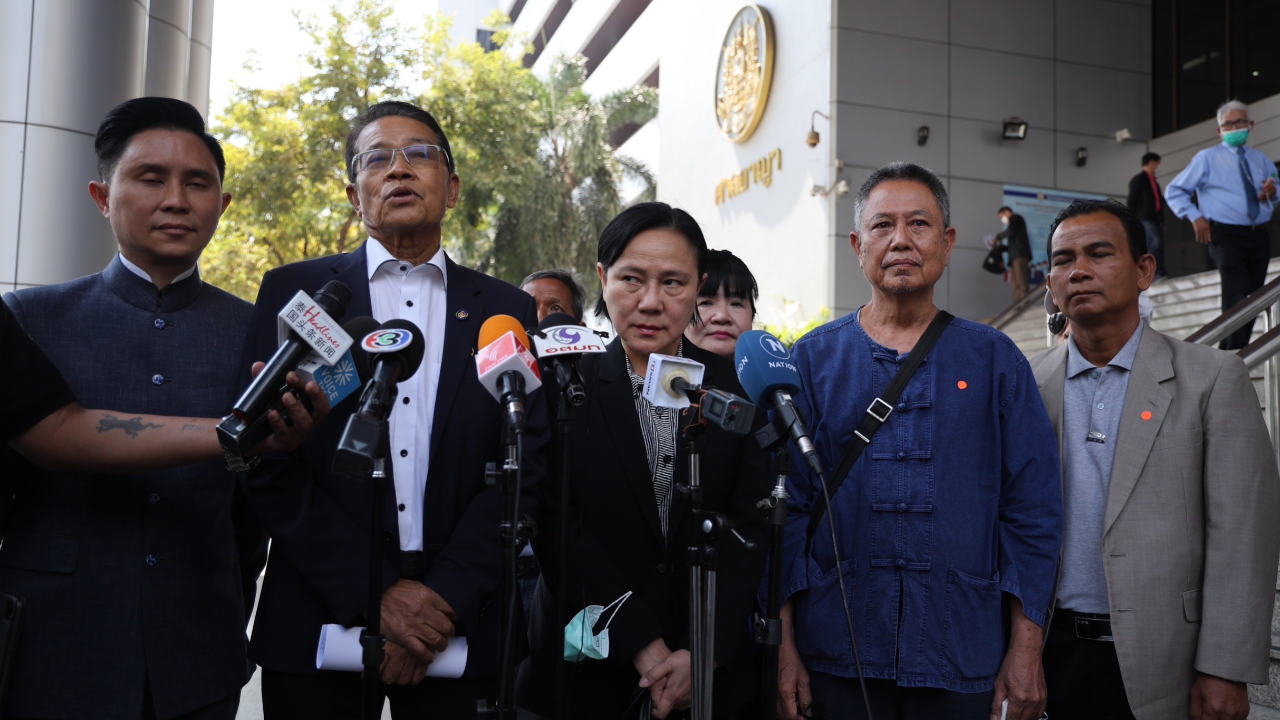 พันธมิตรฯ เฮ! ศาล ยกฟ้อง คดีก่อการร้าย ขณะ 5 ราย ผิด ฝ่าฝืน พ.ร.ก.ฉุกเฉิน