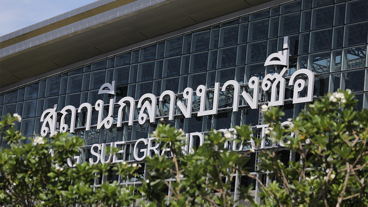 ย้ายลงสถานีกลางกรุงเทพ “สุริยะ” สั่งรวมขนส่ง บขส.เชื่อมระบบราง