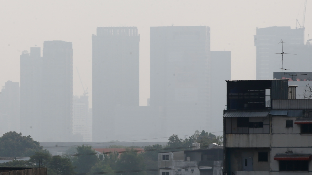 ฝุ่น PM 2.5 กทม. เช้านี้ เกินค่ามาตรฐาน เริ่มกระทบสุขภาพ 24 พื้นที่