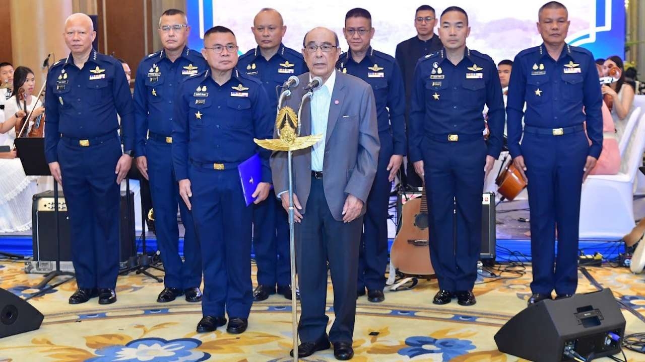ผบ.ทอ. ปลื้มยึดวันครู จัดงานแสดงกตเวทิตาจิต อดีต ผบ.ทอ.เข้าร่วมงานอื้อ