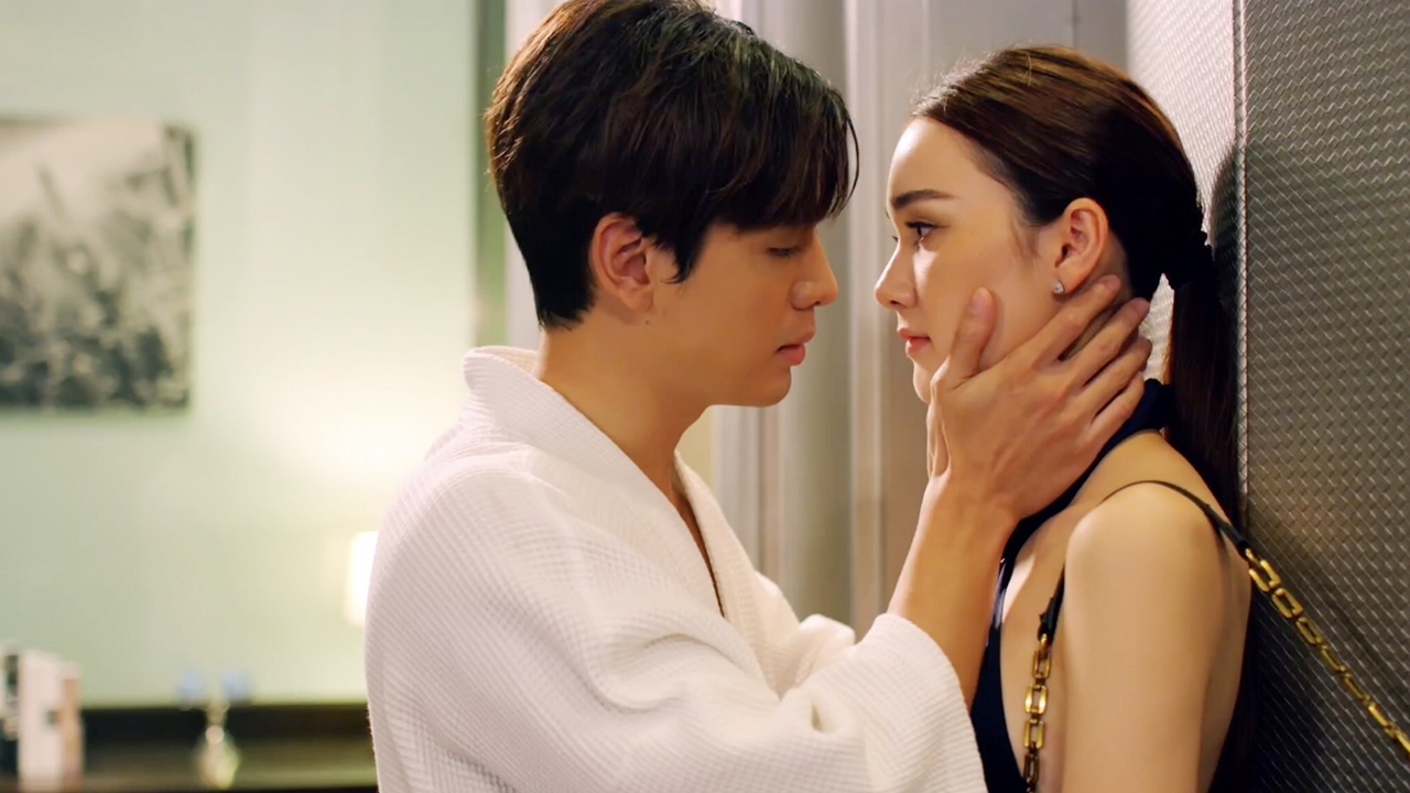 “ฟิล์ม” โปรยเสน่ห์ร้อยเล่ห์ โกยหัวใจ “เดียร์น่า-เจี๊ยบ-นาน่า” ในละคร “วิมานสีทอง”