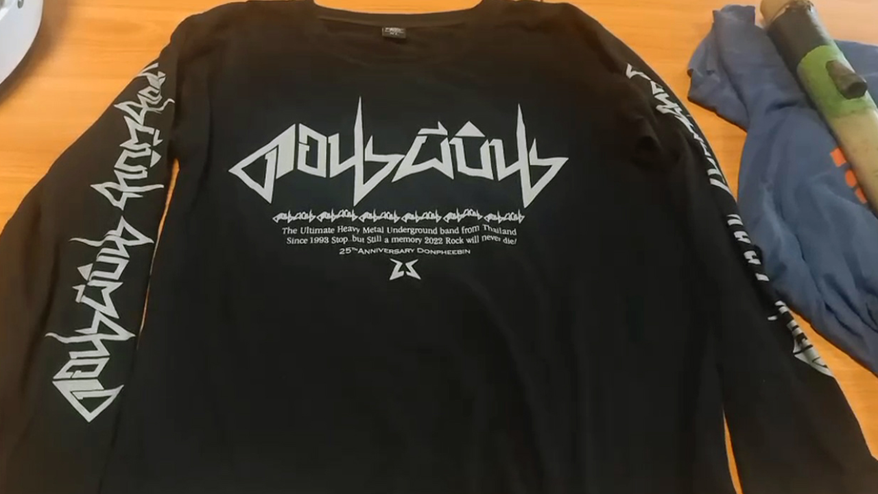 จับสองโจ๋พกปืนปลอมจี้ชิงเสื้อ "ดอนผีบิน" อ้างคึกคะนอง