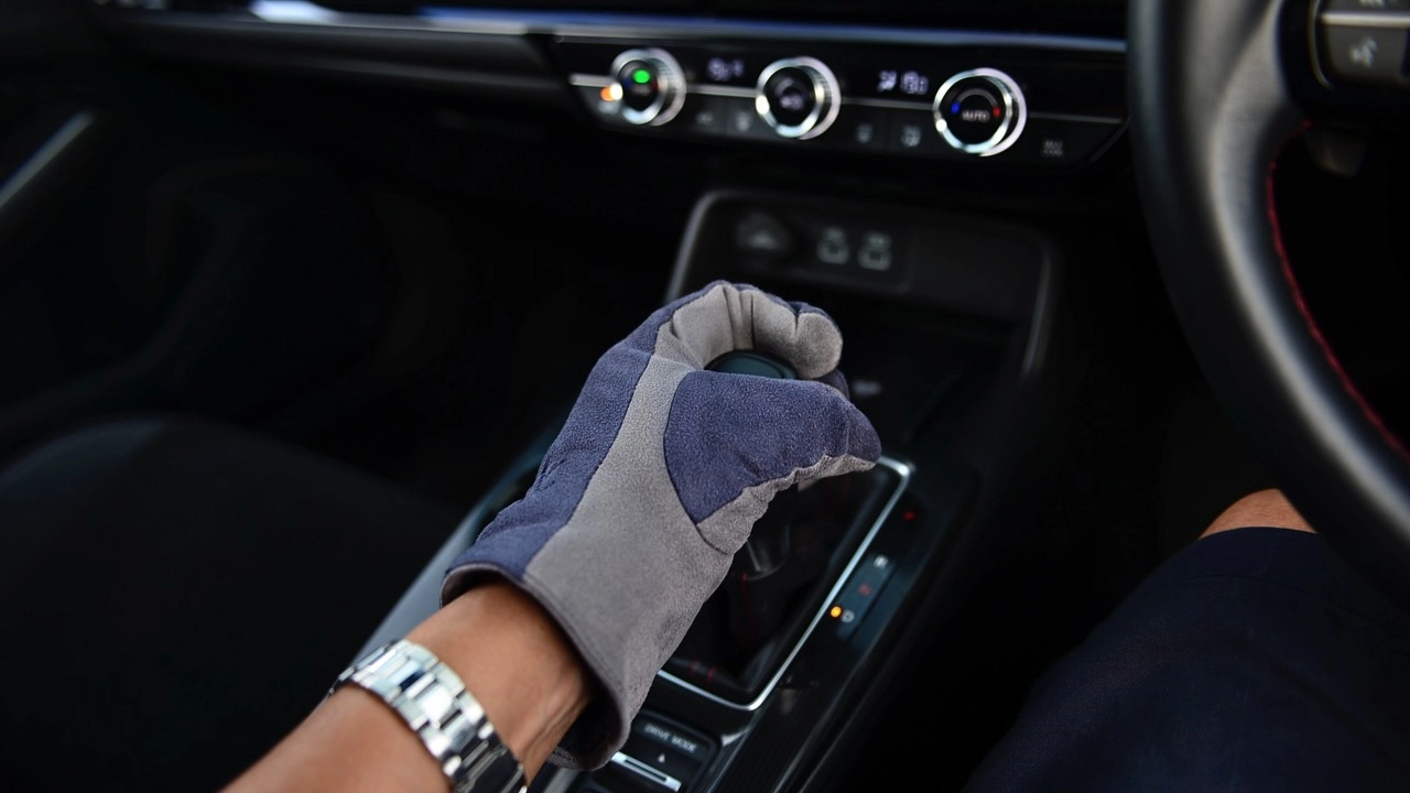 .ข้อพึงระวังในการขับรถเกียร์ออโต้.