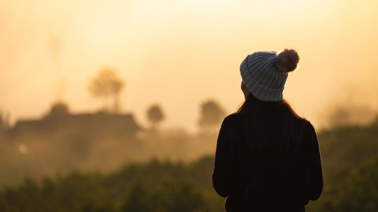 กรมอุตุนิยมวิทยา เผยช่วง 3-7 ม.ค. 67 ลมหนาวแรงขึ้น ไทยอุณหภูมิลดลง