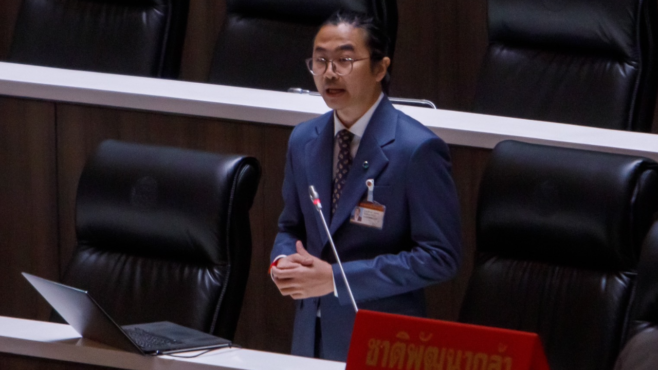 "วุฒิพงศ์" จี้ รัฐบาล จัดงบฯ ปรับปรุงขนส่งสาธารณะต่างจังหวัดเพิ่มขึ้น