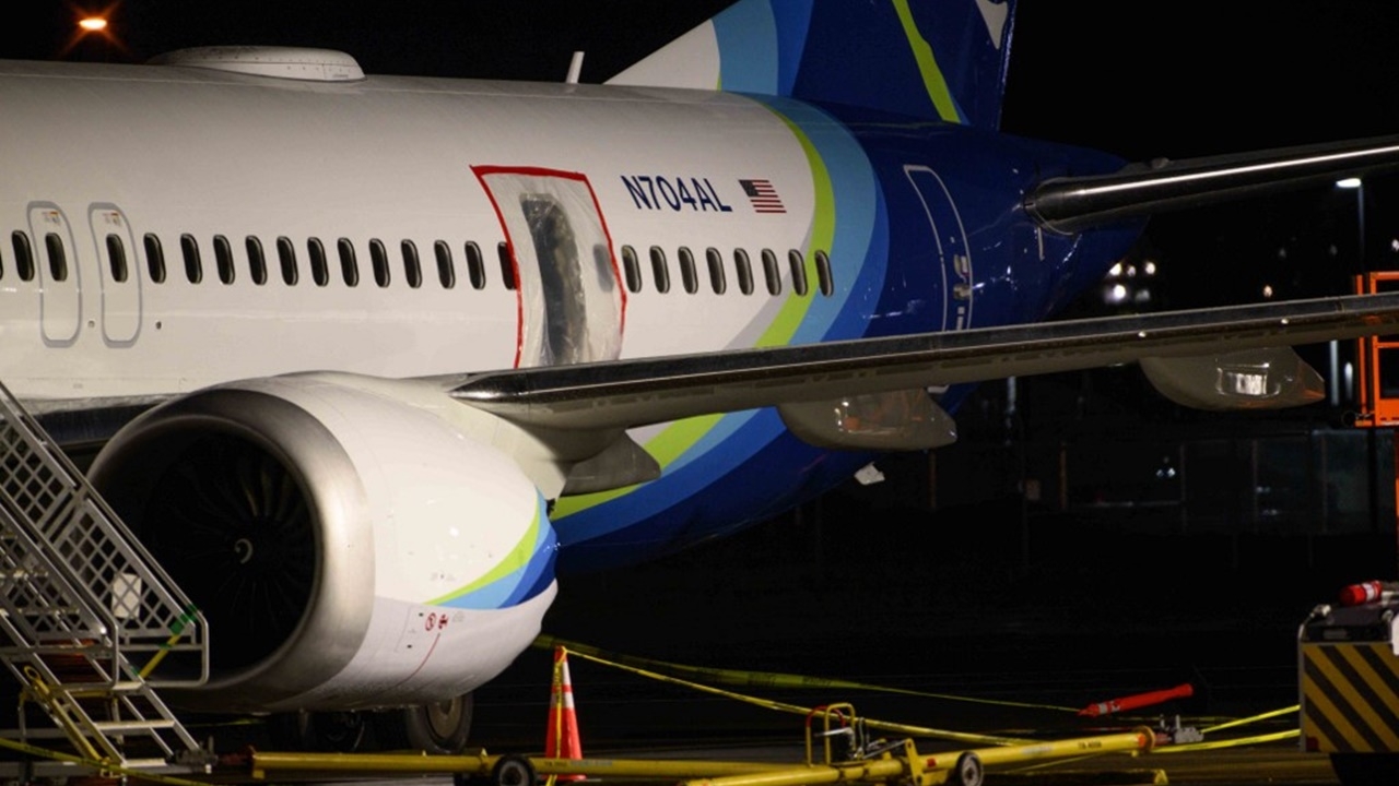 โบอิ้งงานเข้า 2 สายการบินสหรัฐฯ พบ 737 Max 9 หลายลำมีชิ้นส่วนหลวม