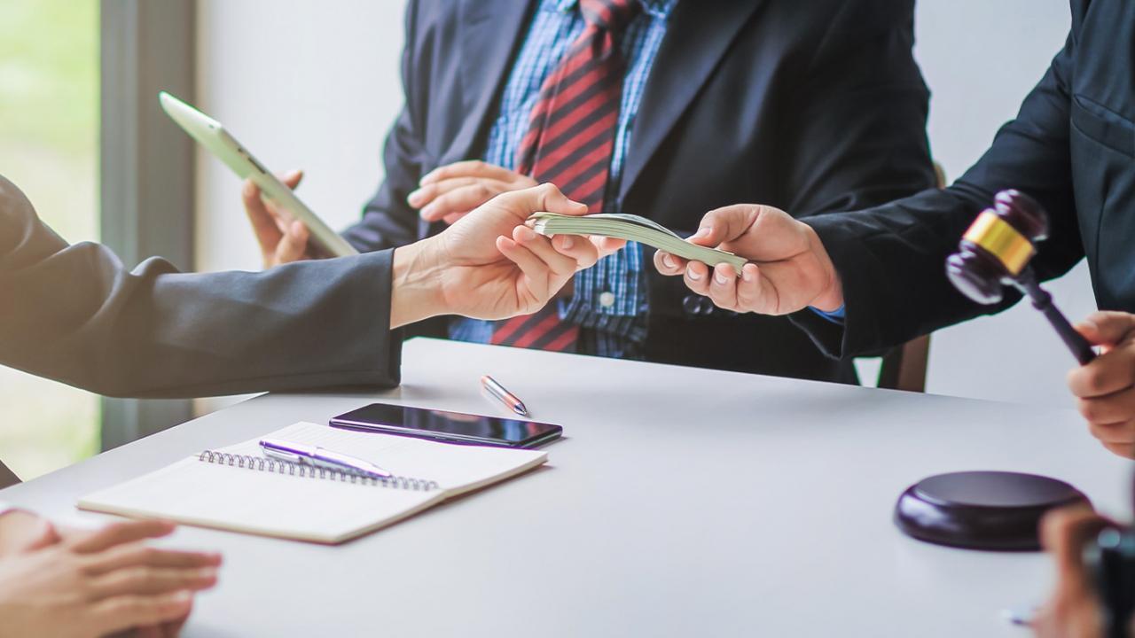 คลัง ช่วยลูกหนี้เรื้อรัง หนุนออมสิน หารือ บบส. จัดตั้ง JV AMC