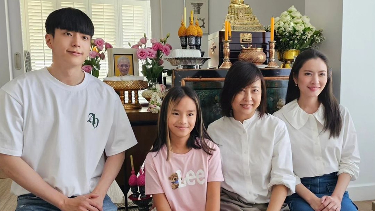 แอฟ ทักษอร ทำบุญ 100 วันให้คุณพ่อ นนกุล ร่วมเป็นส่วนหนึ่งของครอบครัว