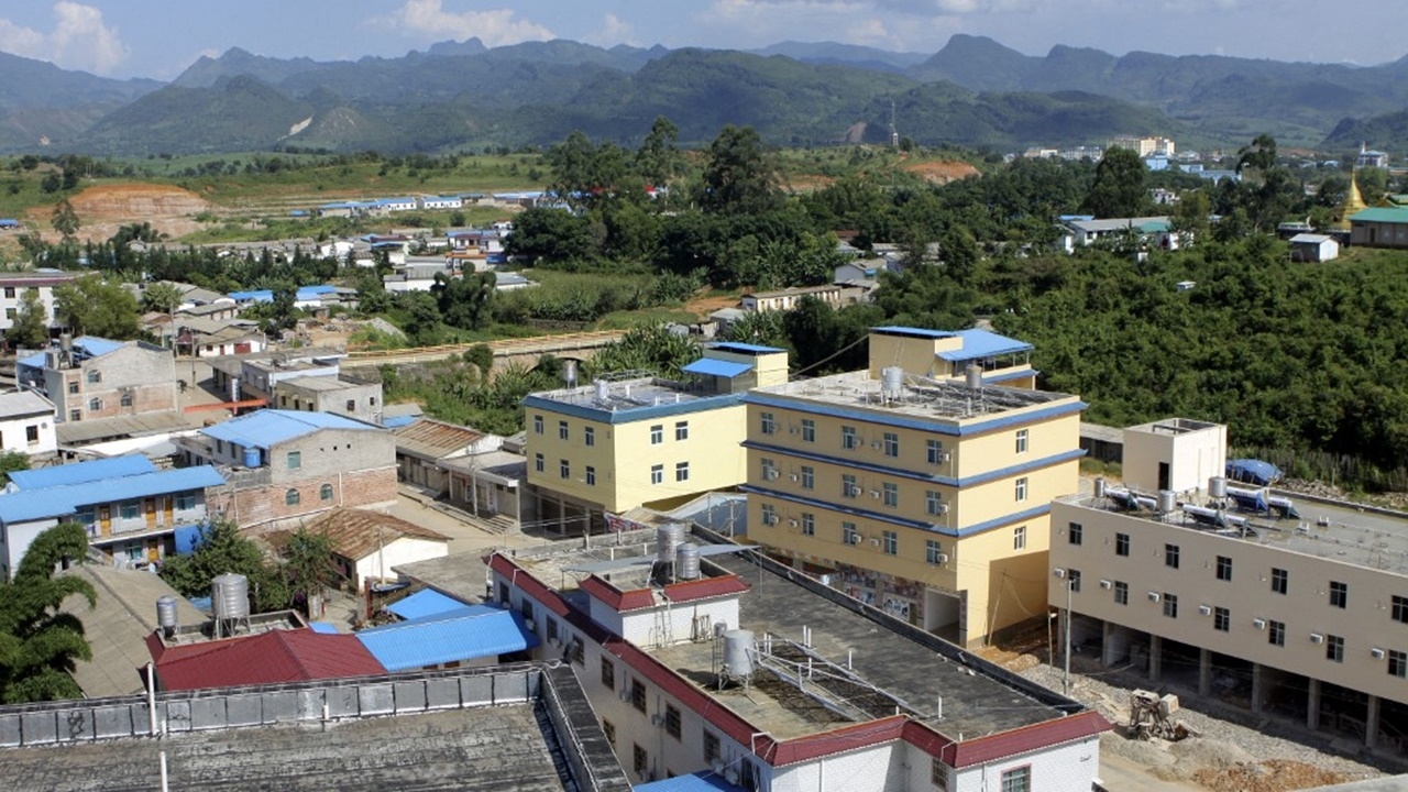 จีนโวย เมียนมาปะทะกบฏ กระสุนลูกหลงลอยข้ามแดนตกฝั่งจีน เจ็บ 5 ราย