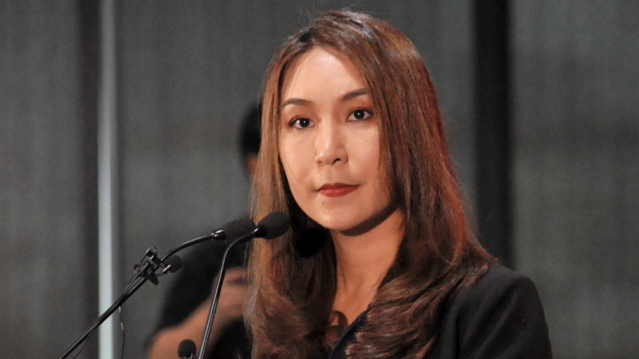 "ศิริกัญญา" เดินหน้าสู้ เสนอไลฟ์สดประชุมงบ 67 รอบทลงโทษ 3 งูเห่า "ทสท." 