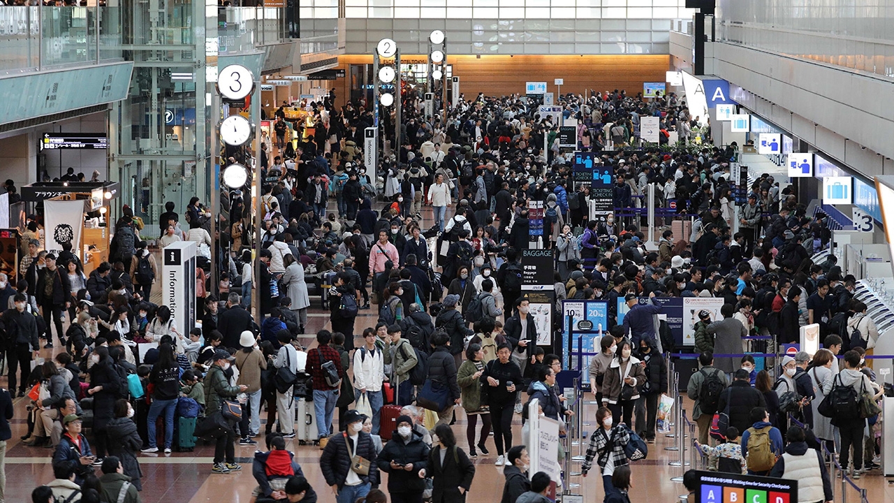 หิมะตกในพื้นที่ดินไหว สนามบินฮาเนดะเปิดใช้ปกติ