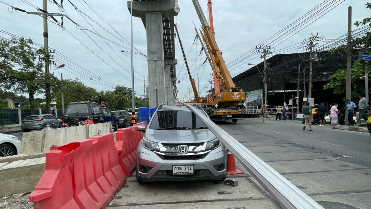 อุบัติเหตุรถไฟฟ้าสีชมพู พบรางสเตนเลสจ่ายไฟ นอตหลุดยาวไปถึงแยกแคราย