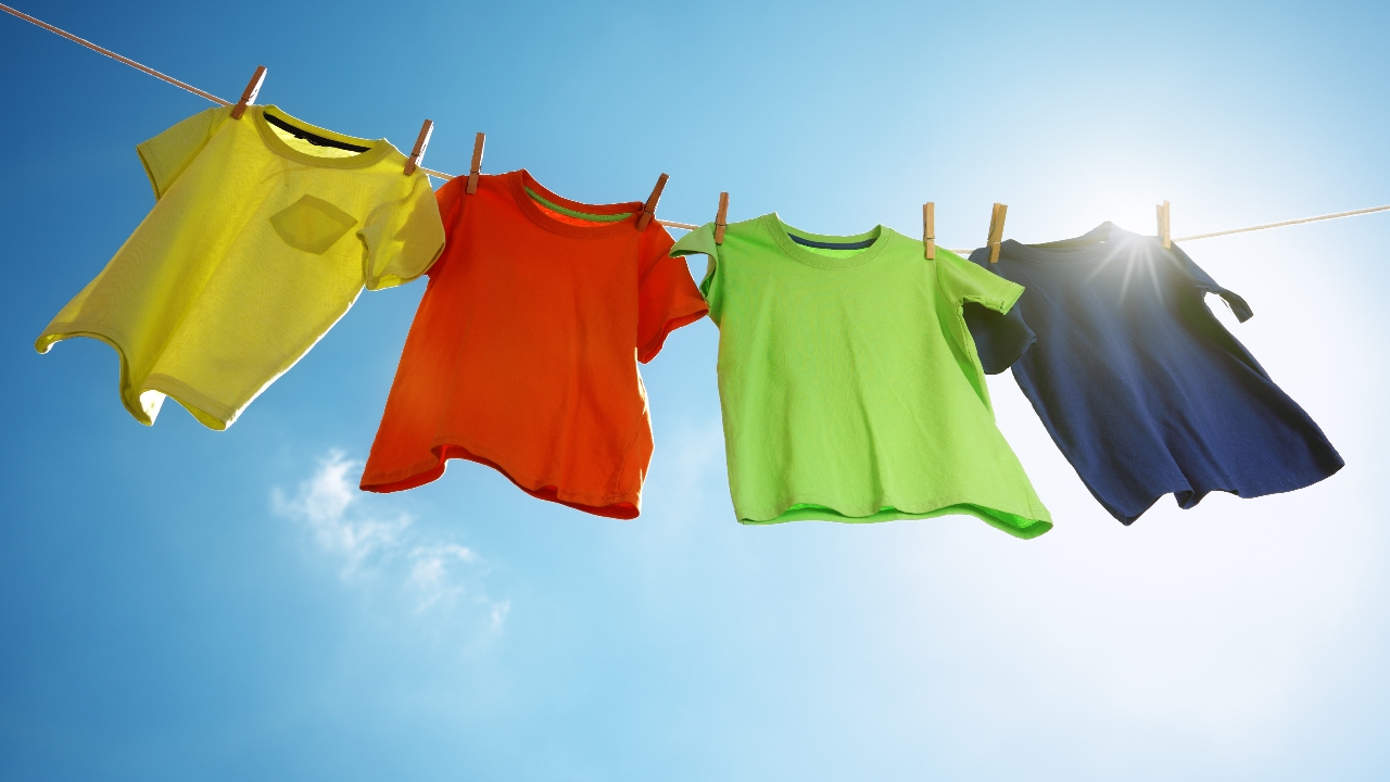 สีมงคลเดือนมกราคม 2567 เช็กสีเสื้อมงคลเสริมดวงเด่น โชคดีรับ