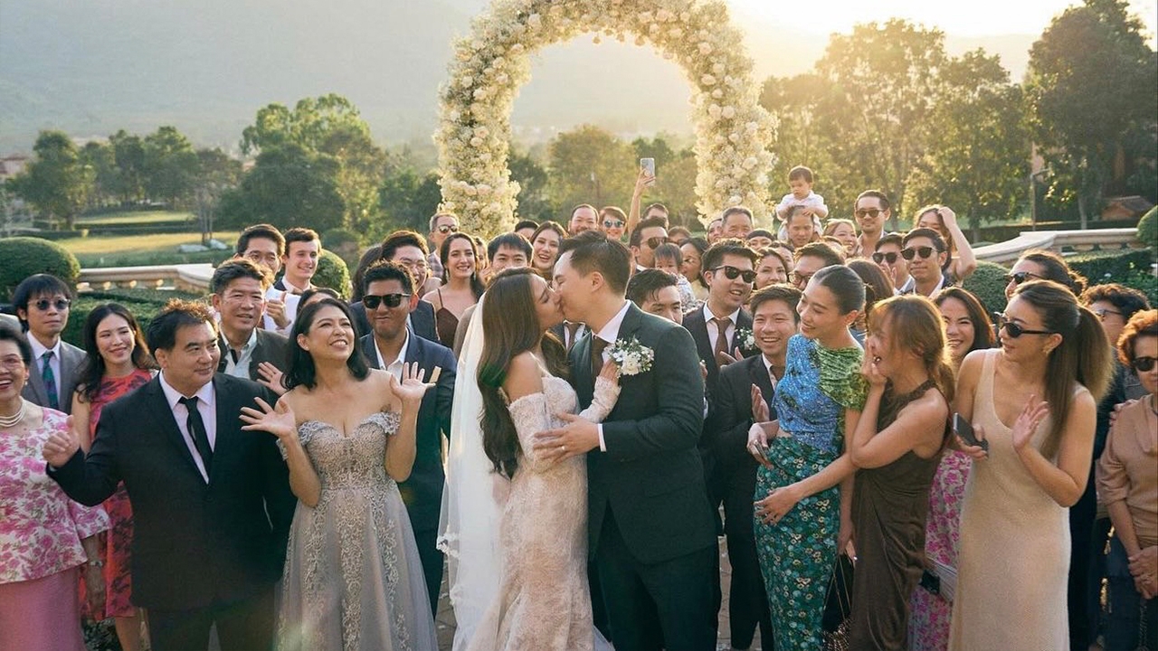 แต่งแล้วจ้า นิโคลีน นางงามชื่อดัง ควง กันต์ กัณตภณ แฟนนอกวงการ ลั่นระฆังวิวาห์