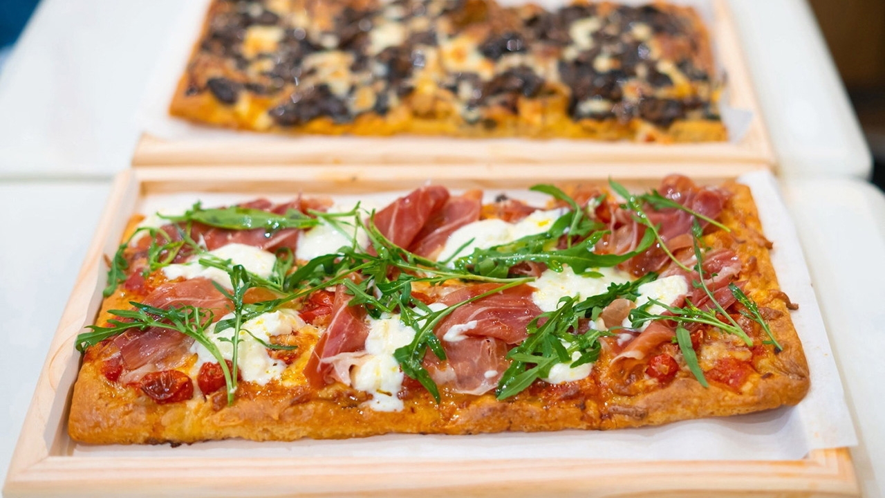 กูร์เมต์ มาร์เก็ต เอาใจคนหิวยามดึก