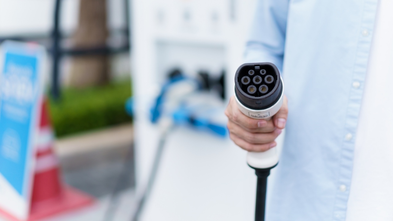 เดินทางปีใหม่ ผู้ใช้รถ EV เริ่มเจอปัญหา รถติดทำพลาดนัดจุดชาร์จ ต้องจองคิวใหม่