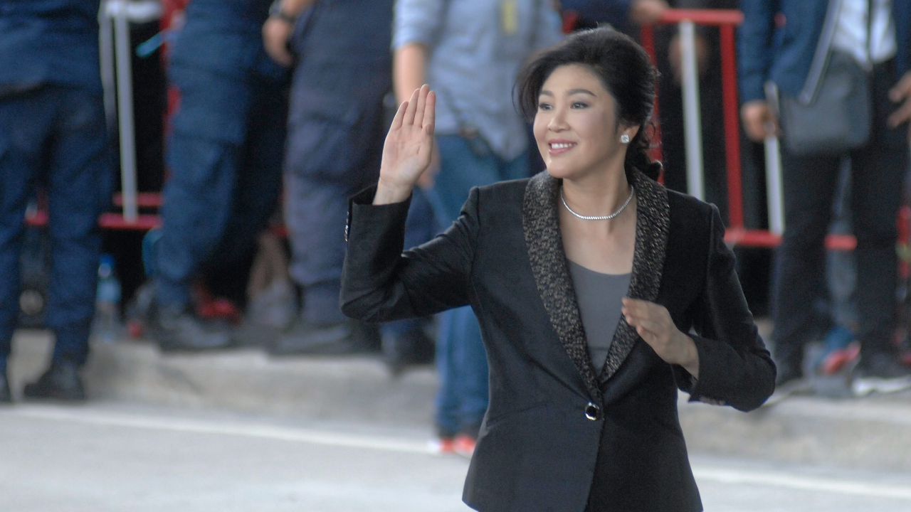 "คปท." ท้า "ยิ่งลักษณ์" กลับมา-"อิ๊งค์" คะแนนลด เข้าตำรา "พ่อ-อา" รังแกฉัน