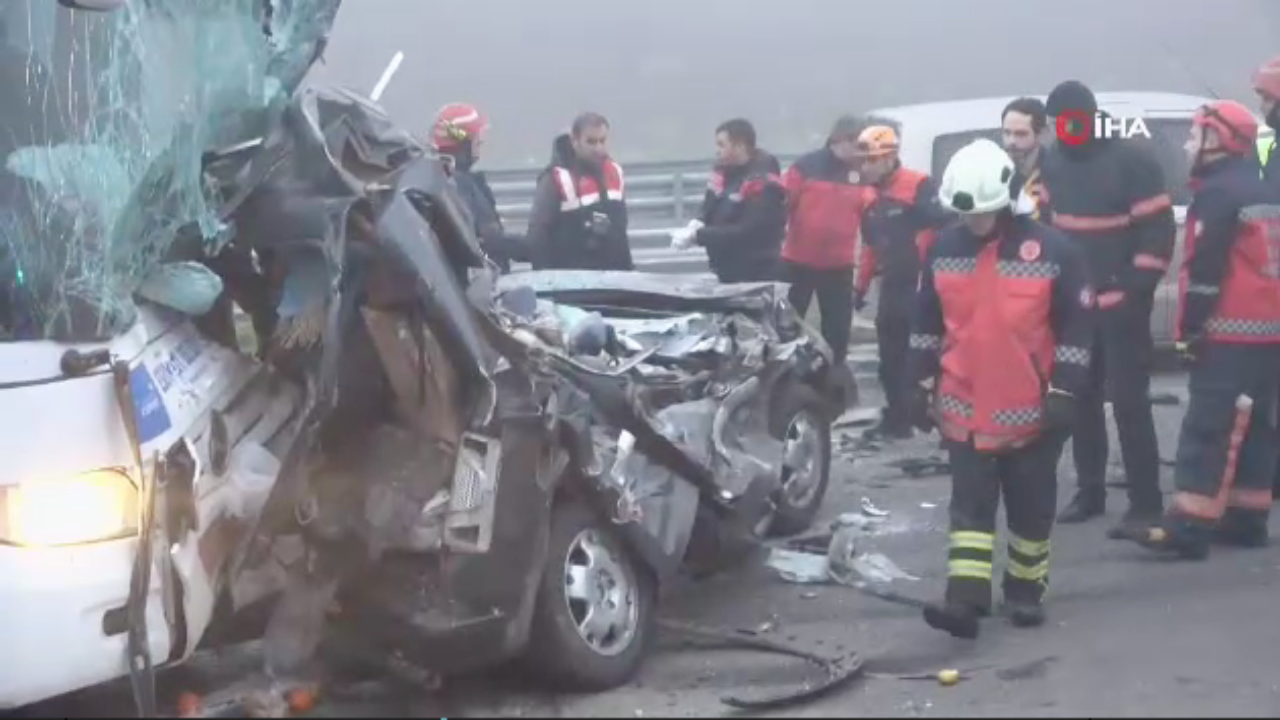 หมอกลงหนาจัด รถชนต่อเนื่อง 7 คันในตุรกี