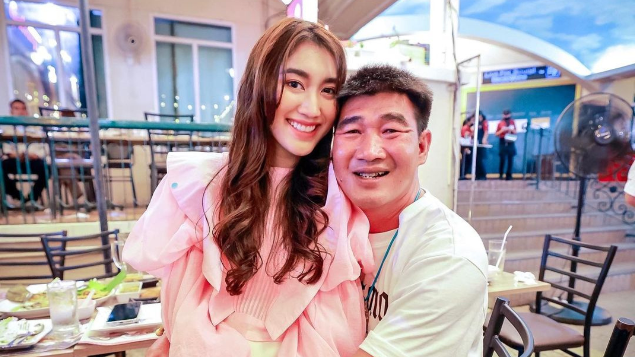 ย้อนความกตัญญู เบสท์ คำสิงห์ ใช้หนี้ให้พ่อสมรักษ์ เป็นเสาหลักของครอบครัว