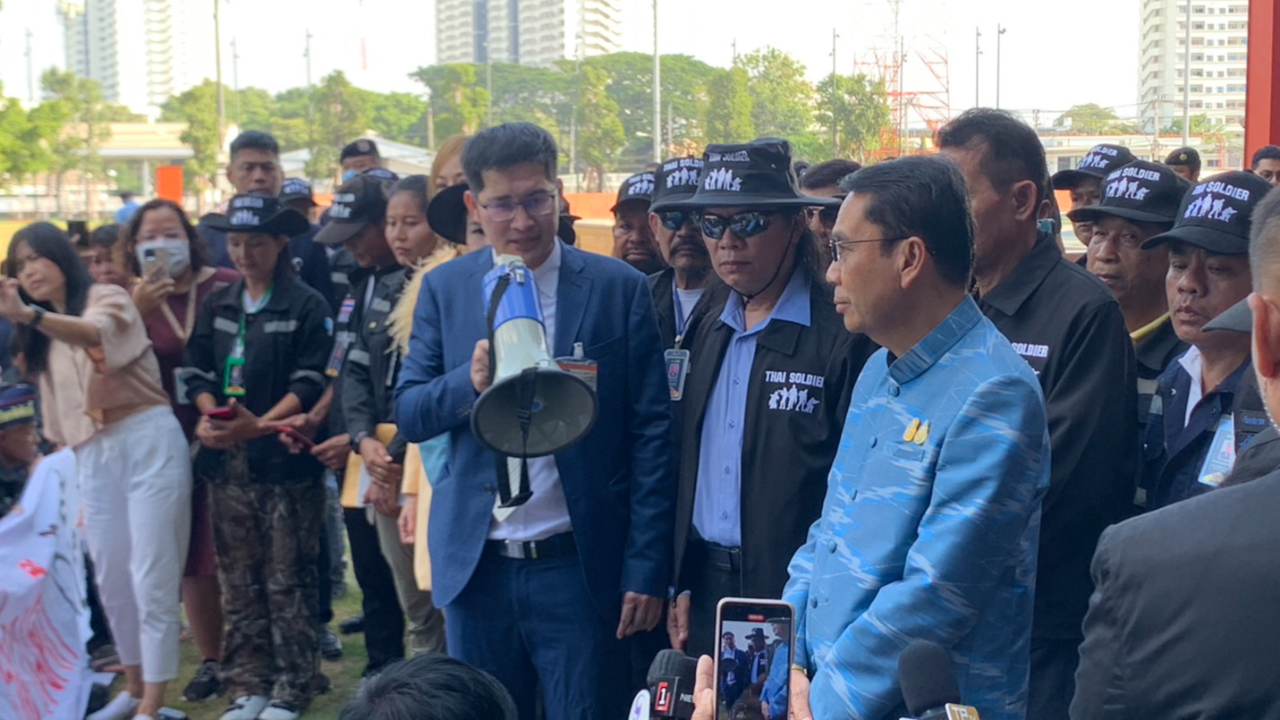 “ทหารผ่านศึก” บุกสภาฯ ชงร่าง กฎหมายองค์การสงเคราะห์ฯ “สุทิน” รับปากจะช่วยเต็มที่