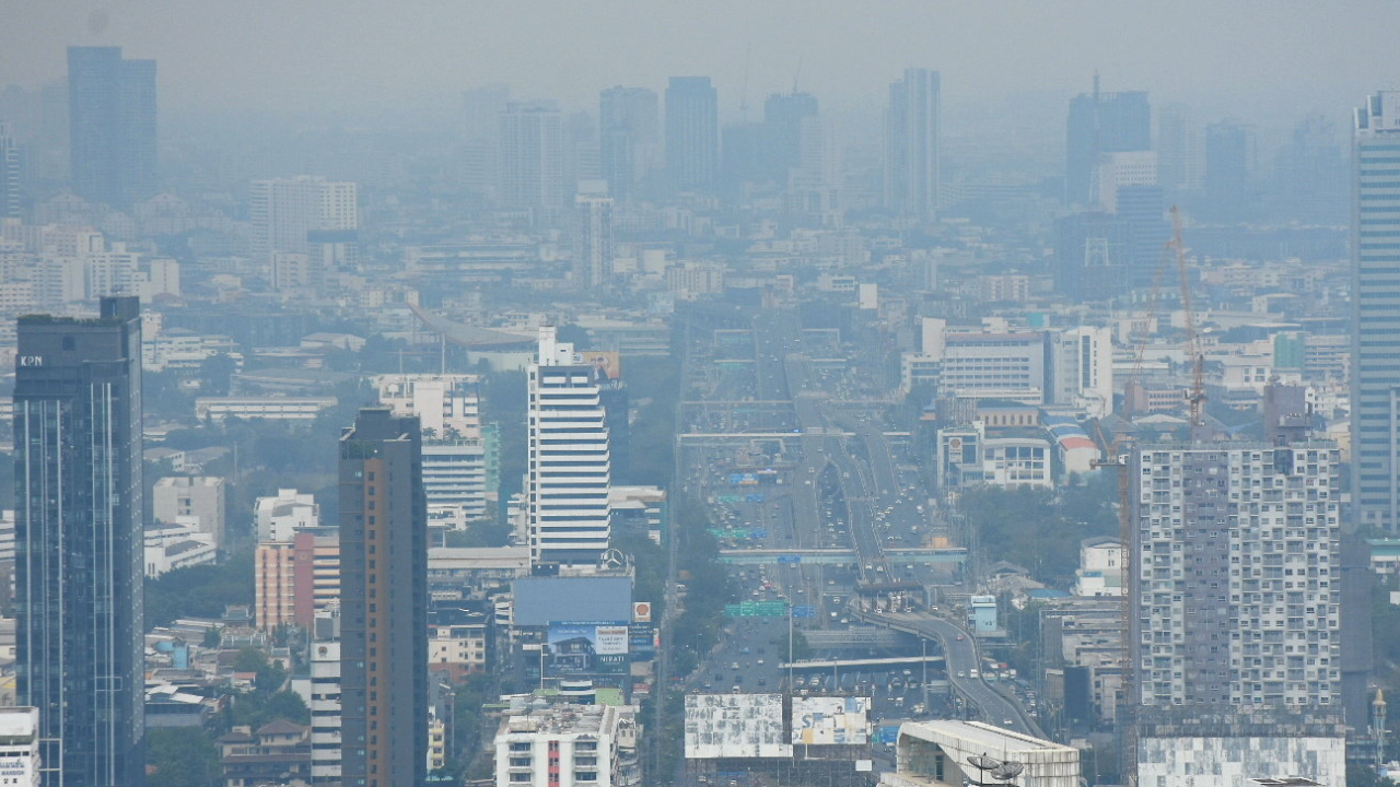 รัฐบาลเตือนหลายพื้นที่ PM 2.5 เกินมาตรฐาน 14-15 ธ.ค. ฝุ่นหนาแน่นเป็นพิเศษ