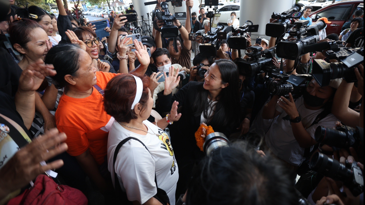 ศาลให้ประกัน 5 แสน ไอซ์ รักชนก ห้ามกระทำการในลักษณะเดียวกับคำฟ้อง 