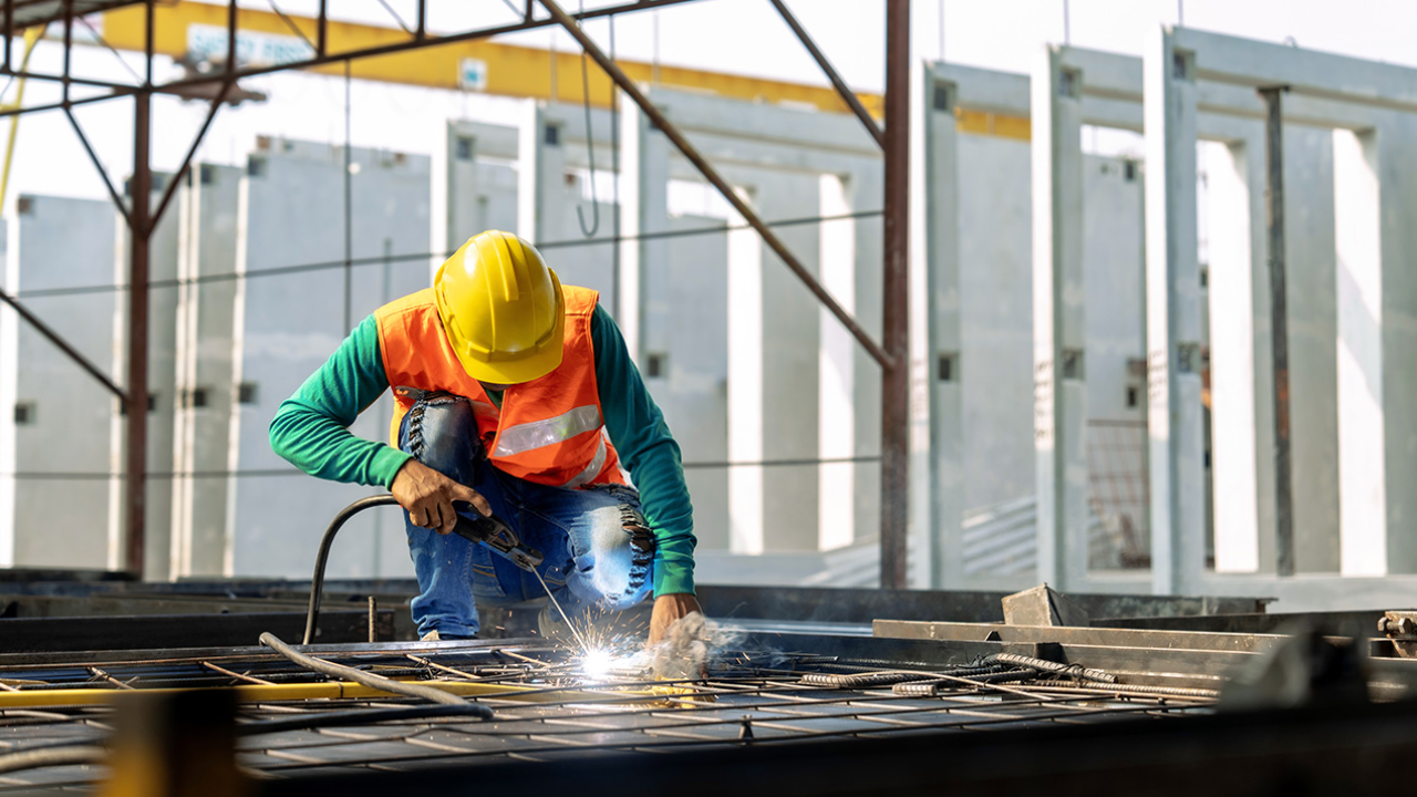 มติปรับค่าจ้างเอกฉันท์ ไม่ควรมีการเมืองแทรก ปรับทีเดียว 400 เป็นไปไม่ได้