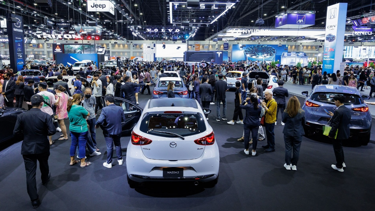 แฟนพันธุ์แท้มาสด้าแห่จองสิทธิ์ซื้อ Mazda6 20th Anniversary Edition เพียบ
