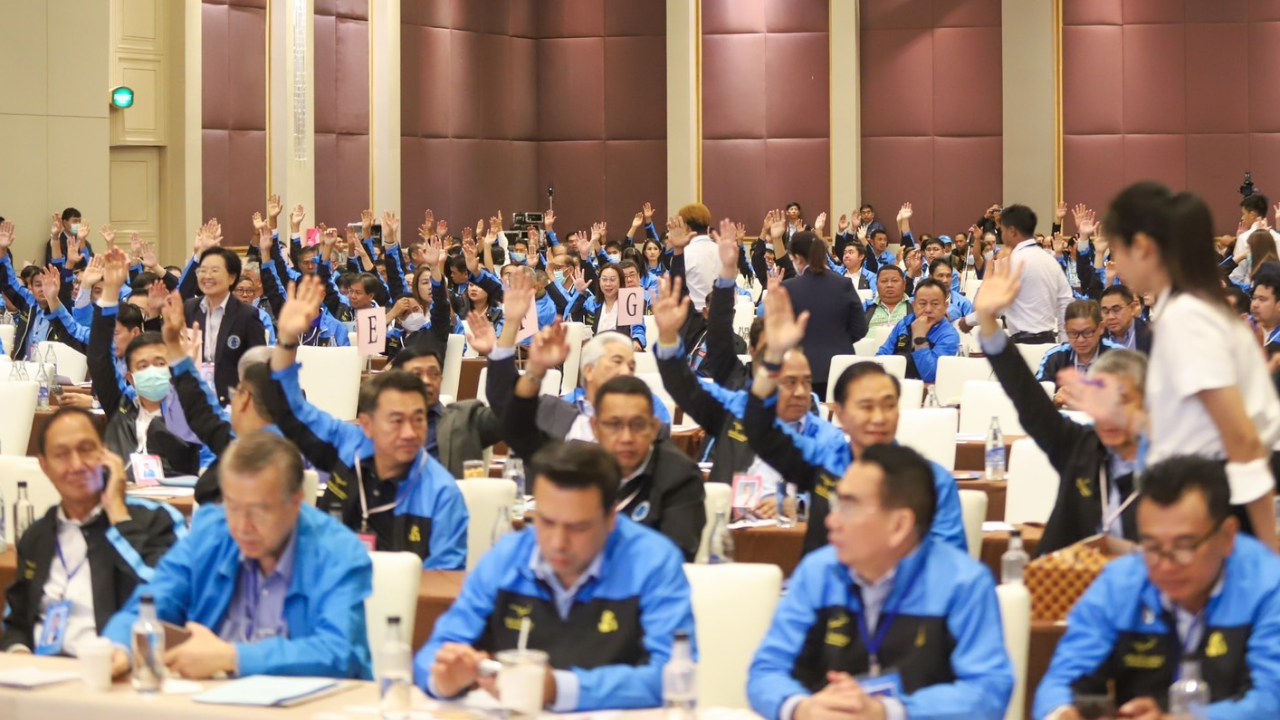 เปิดชื่อ กก.บริหาร ปชป. 41 คน สาย ”เฉลิมชัย-เดชอิศม์” ยึดพรรคเบ็ดเสร็จ 