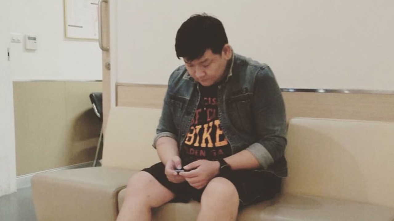มรสุมชีวิต นักร้องดังบ้านดาว ไม่มีเงินรายได้หาย ซ้ำร้ายป่วยเกาต์ลามทั้งร่างกาย 